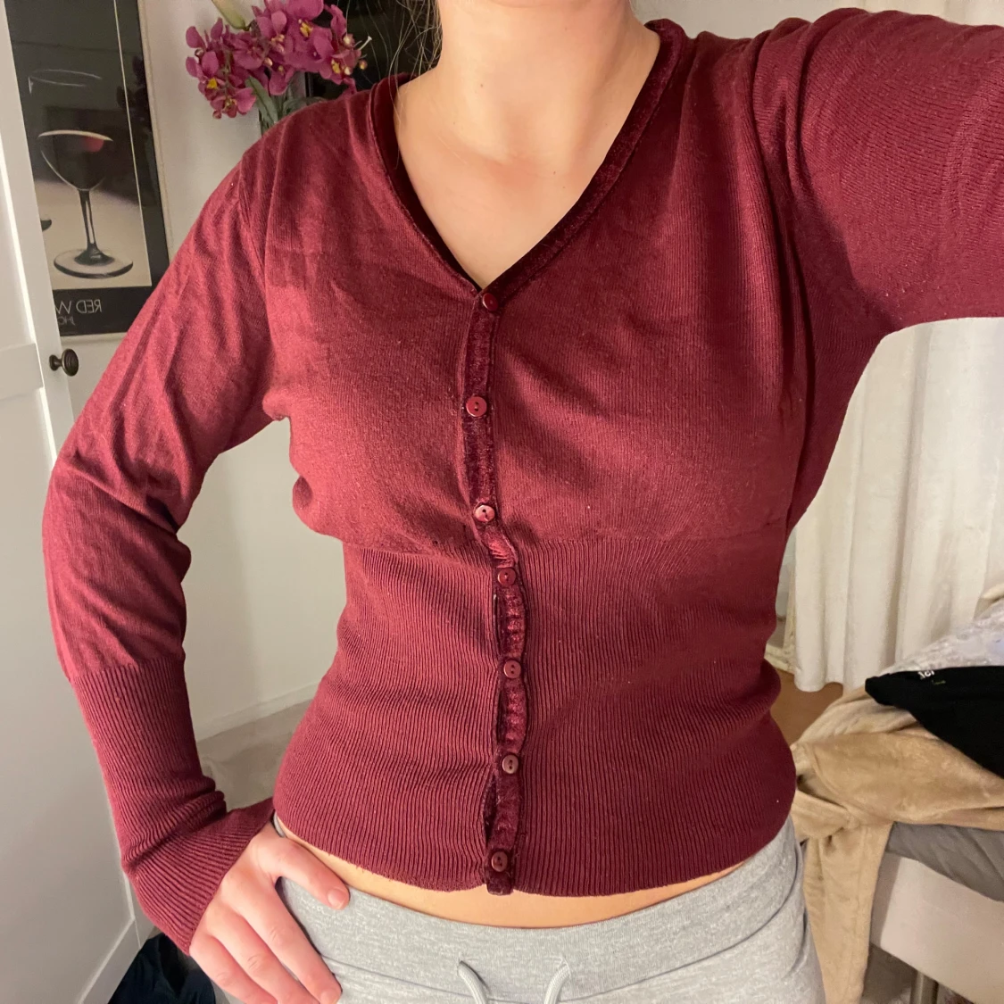 Vinröd kofta med knappar - 1