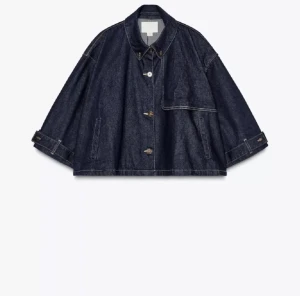Söker Zara cape  - Söker denna Zara cape!!! Hör av er om ni har den 😆😆😆😆❤️❤️❤️I S och M 