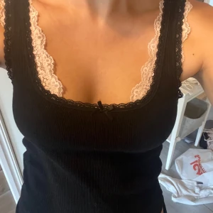 Svart spets linne - Superfint och jätteskönt