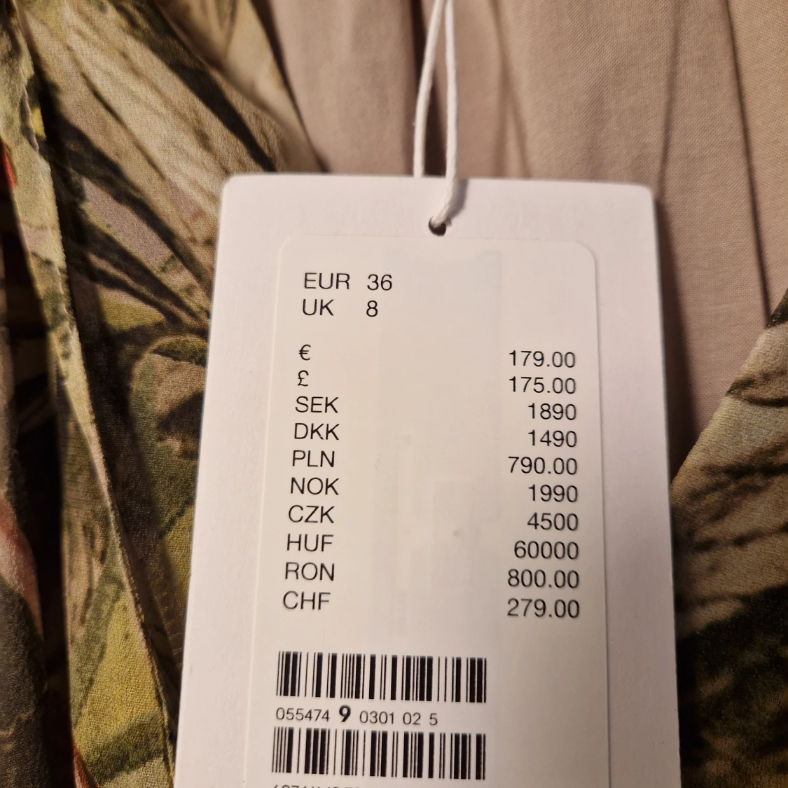 Blommig långklänning från & Other Stories - 2