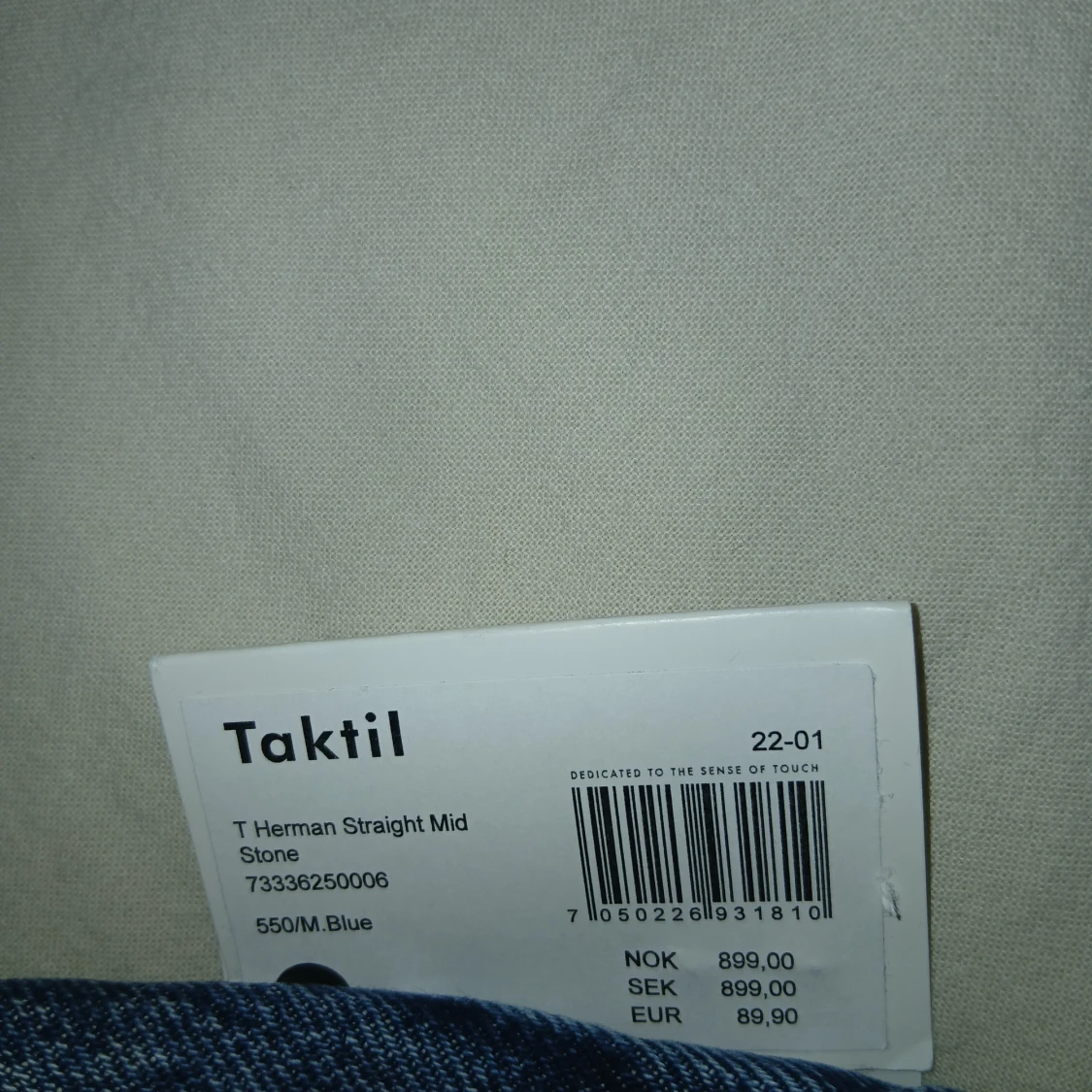 Blå straight jeans från Taktil - 1