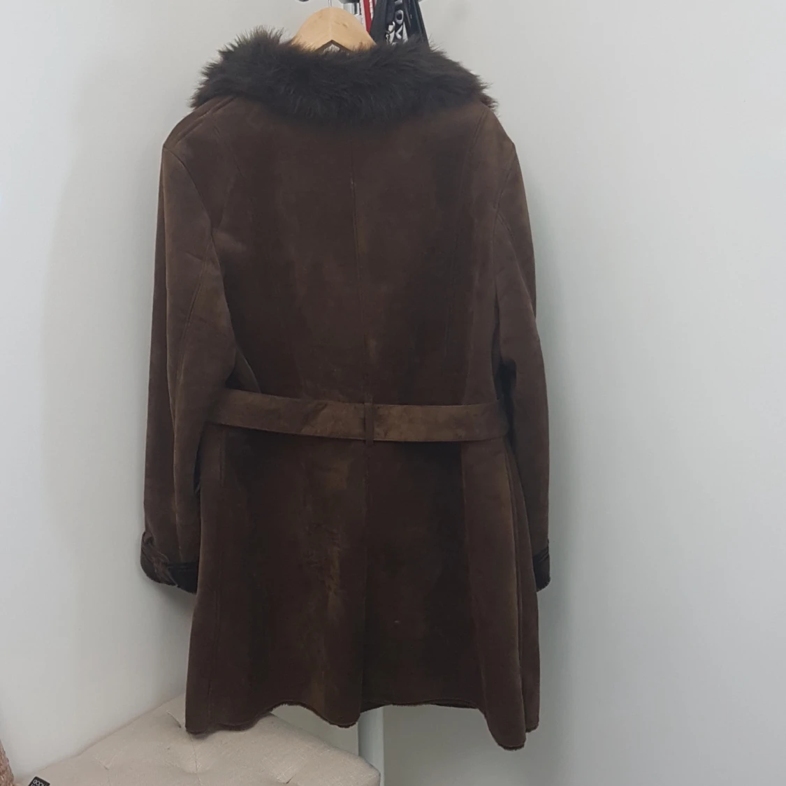 Brun mocka kappa med fuskpäls - 2