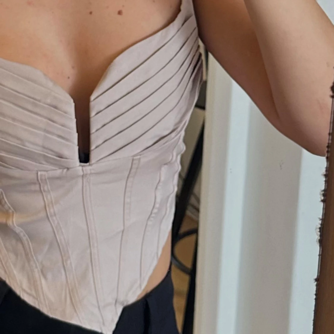 Beige korsettopp - 2