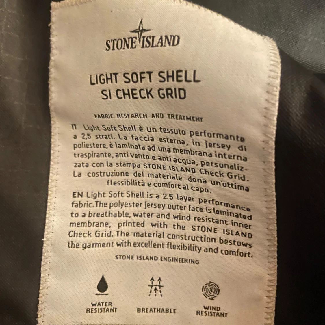 Svart softshelljacka från Stone Island - 1