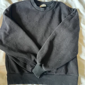 Tröja - Säljer denna tröja från Gina tricot! Bra skick och storlek xs 