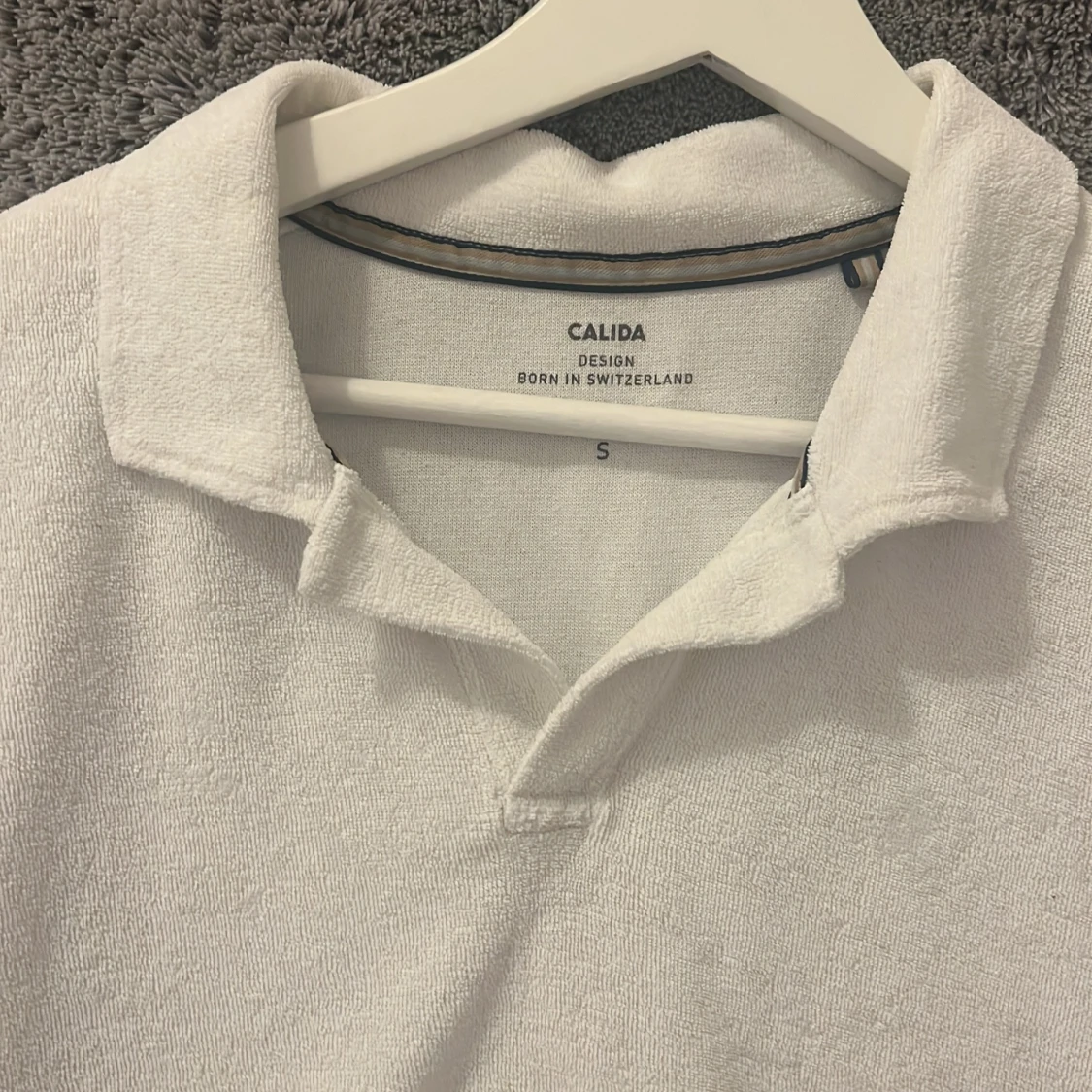 Vit kortärmad pikétröja från Calida - 1
