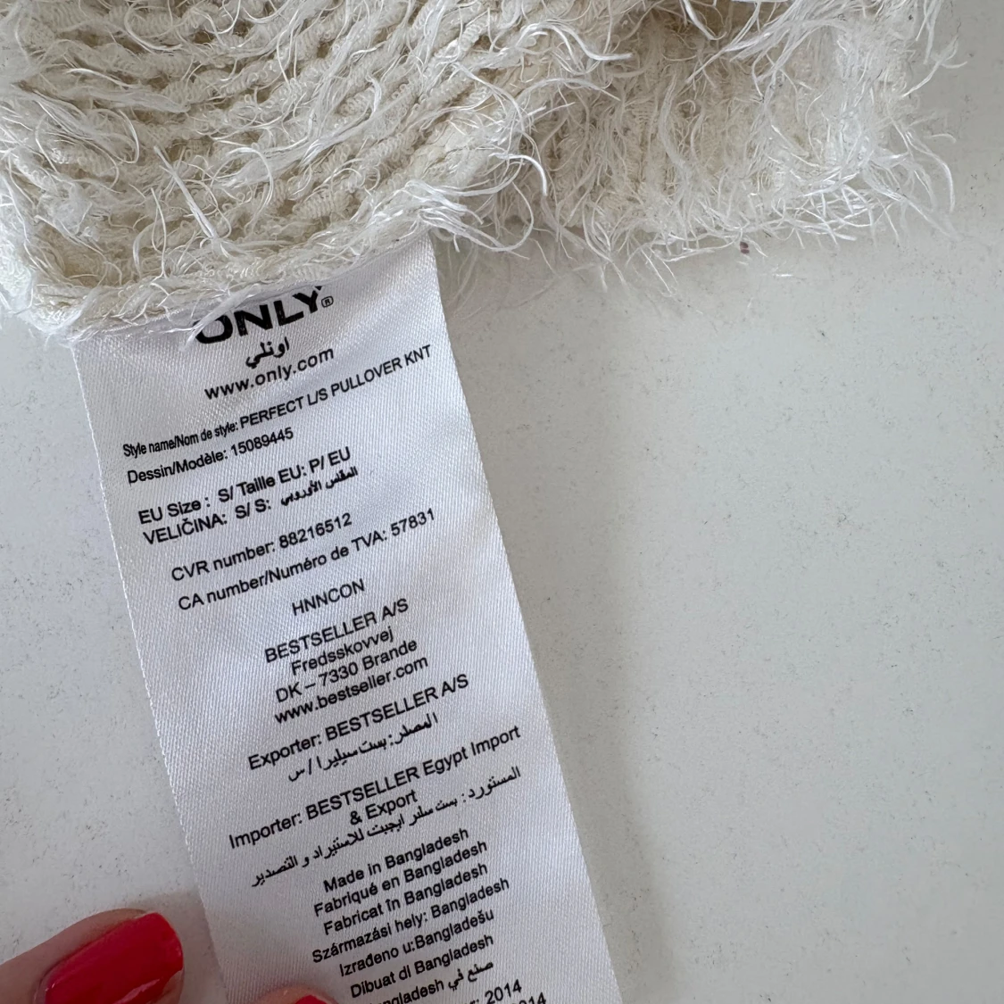 Vit fluffig tröja från ONLY - 3