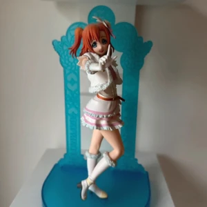 Honoka Kousaka Snow halation vers. Anime figure Love live - Original Honoka Kousaka figure from SEGA!  No damages or paint issues, just a bit dusty.   Around 20 cm, comes with base and in box (if I can find it) 