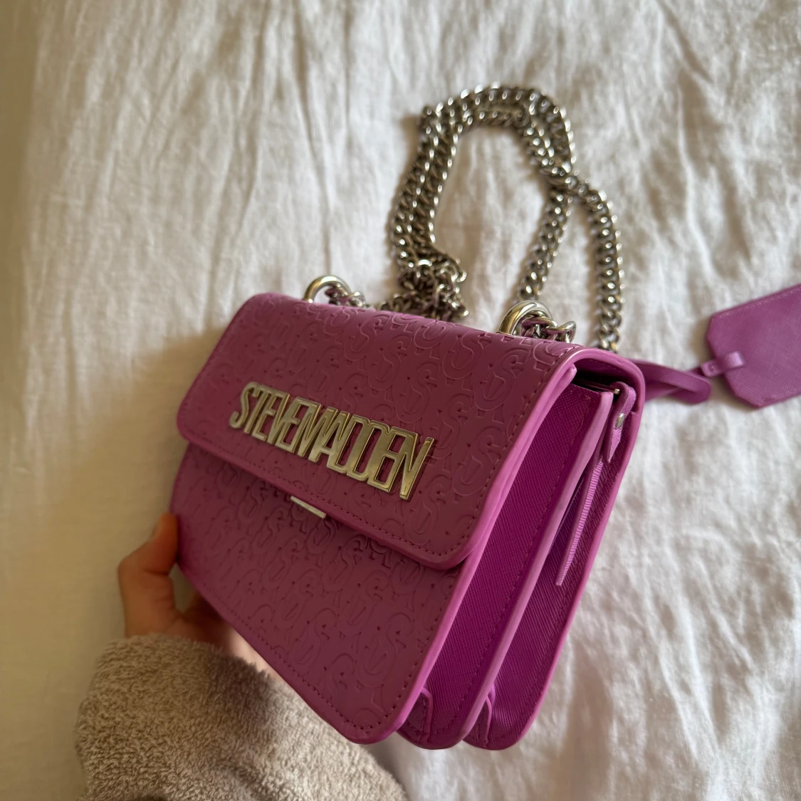 Lila axelväska från Steve Madden - 1