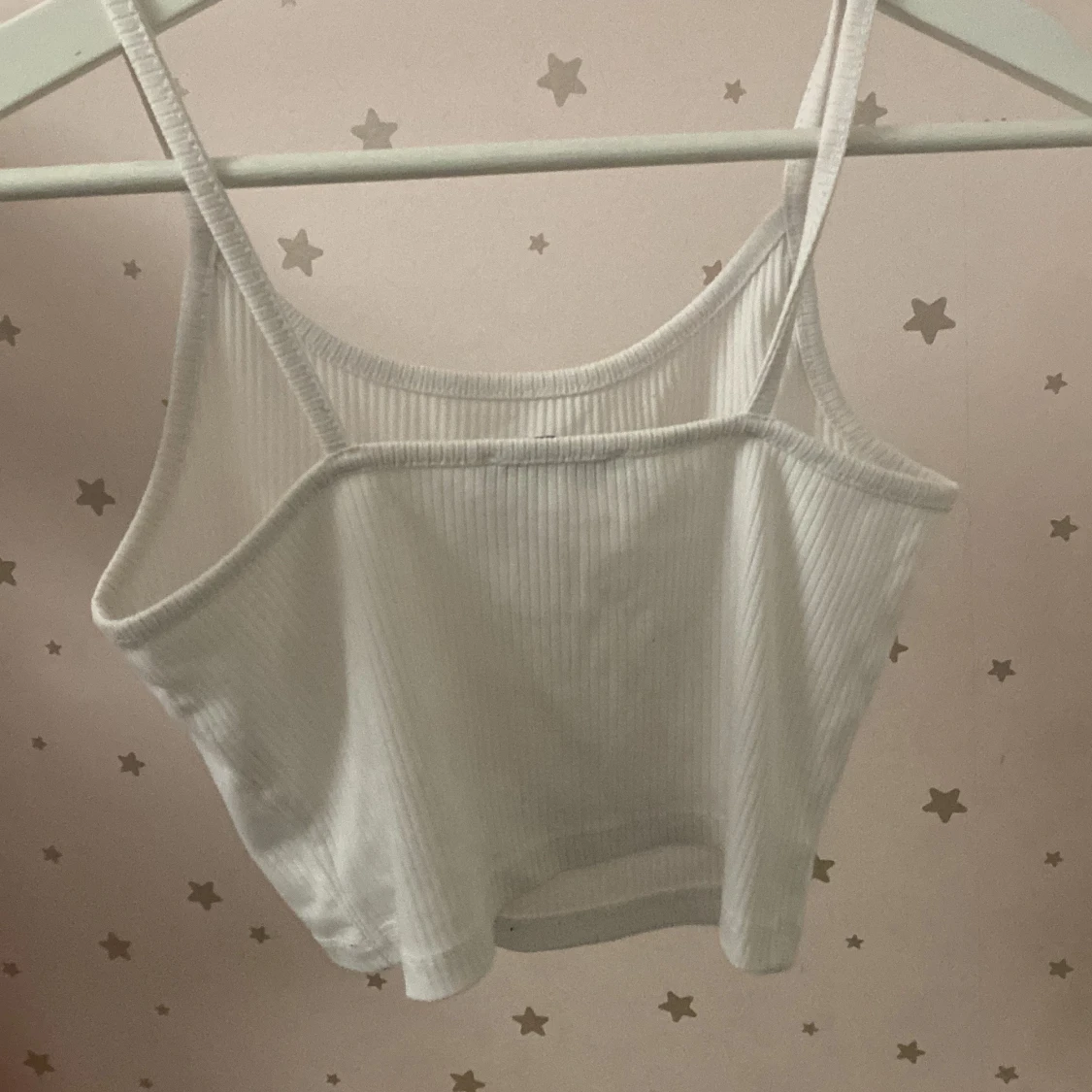 Vit ribbad linnetopp - 1