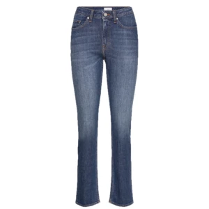 Blå jeans - Tiger of Sweden 💓 - Jättefina blå jeans från Tiger of Sweden. Sparsamt använda. Stl 25/30 💓Nypris 1 249 kr