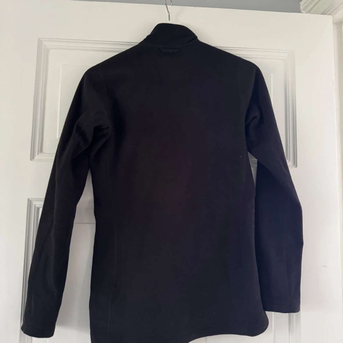 Svart fleecejacka från Peak Performance - 1