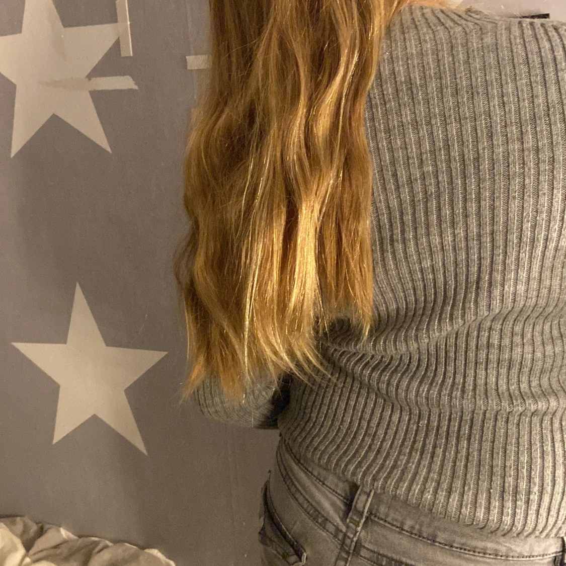 Grå ribbad stickad polotröja från Uniqlo - 1