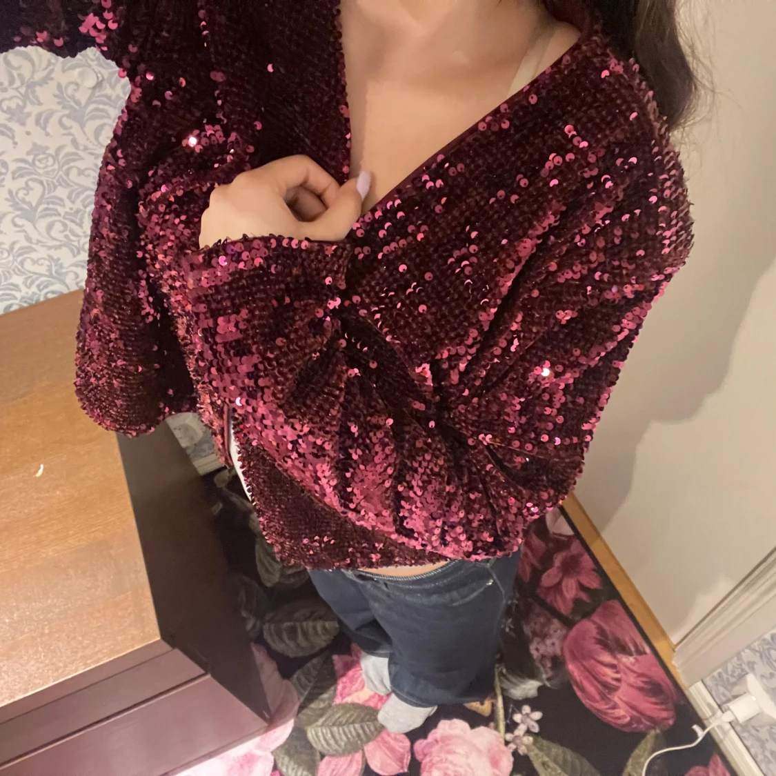 Vinröd paljettjacka från Bubbleroom - 2