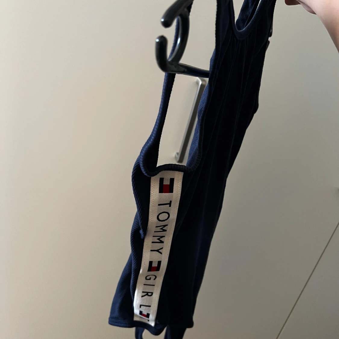 Mörkblå linnetopp från Tommy Hilfiger