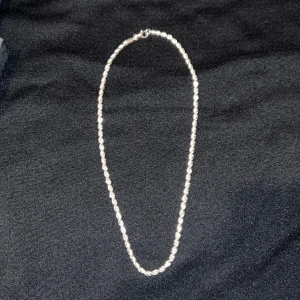 Kordell Halsband - 925 silver - Nyskick, äkta, glänser mycket. 4mm på bredden och 50 cm i längden.