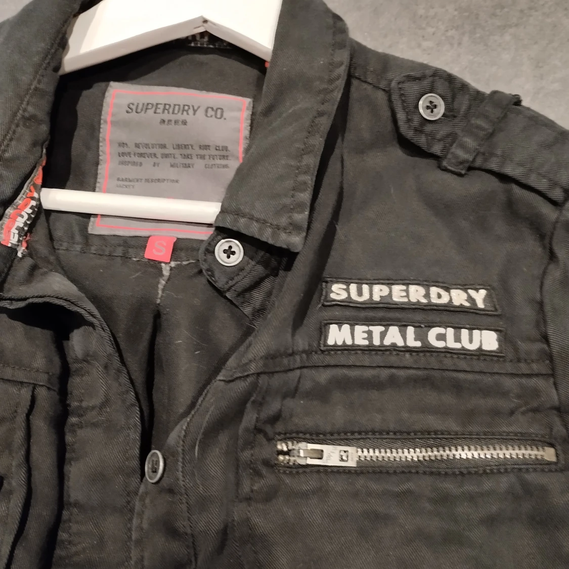 Svarr skjorta från Superdry  - 1