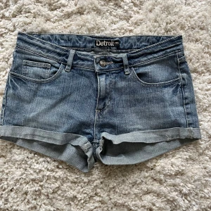 Jeans shorts - Jättesnygga vintage jeansshorts i jättebra skick! Storlek 170 men passar xs-s💗💗