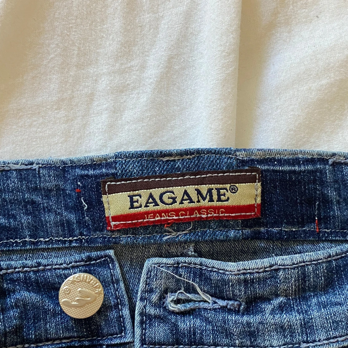 Lång jeanskjol med broderi - 4