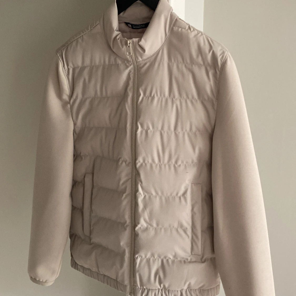 Beige jacka från Zara