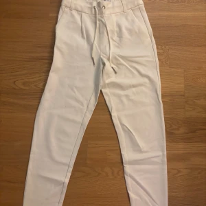 Byxor - Fint skick Storlek xs/34