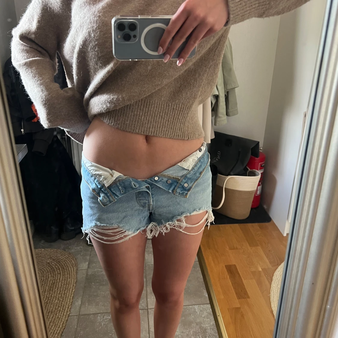 jeansshorts med fransar - 1