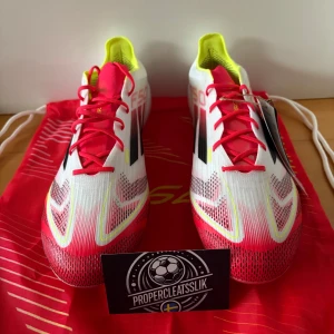 Adidas F50 Elite AG - Storlek 45 1/3 Helt nya ( box, bootbag + extra sulor kommer med)