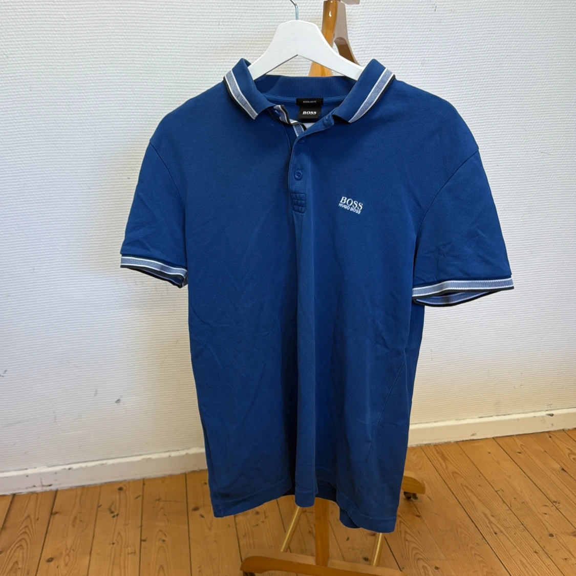 Blå piké från Hugo Boss