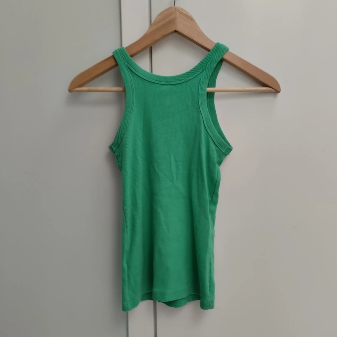 Grönt linne från H&M  - 1