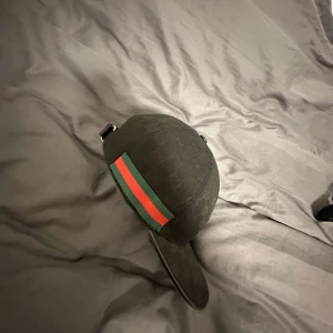 Svart gucci keps - Helt ny
