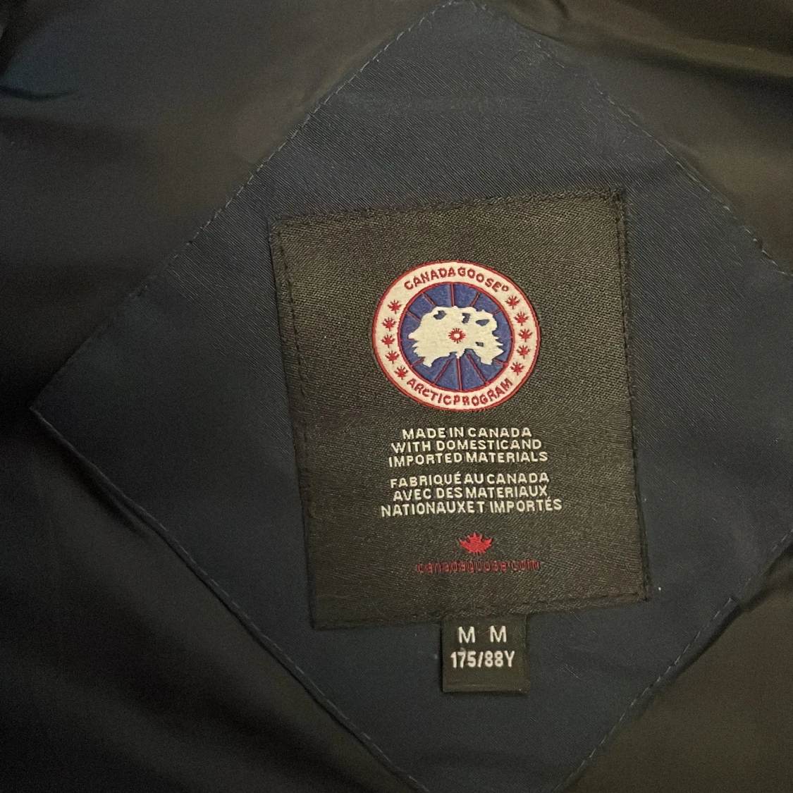 Mörkblå dunväst från Canada Goose - 1