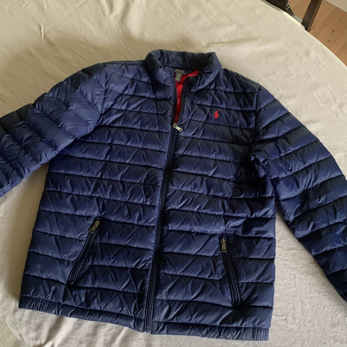 Mörkblå pufferjacka från Polo Ralph Lauren