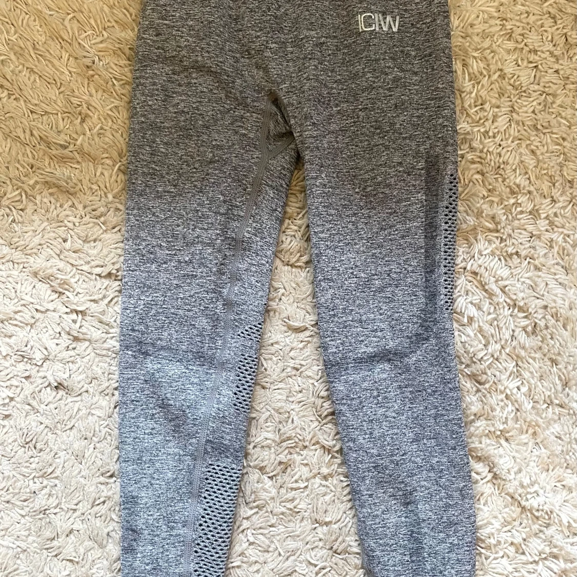 Grå medelhöga seamless leggings från ICANIWILL - 2