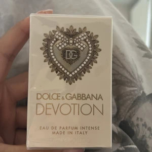 Dolce & Gabbana Devotion EdP 30ml - 30ml. Oöppnad 