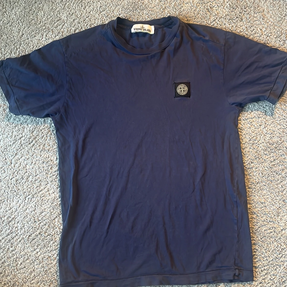 Blå t-shirt från Stone Island