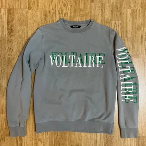 Zadig Voltaire tröja - Zadig & Voltaire tröja passar S-M. Komm med frågor och bud😁