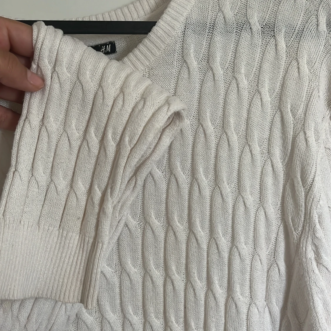 Vit kabelstickad tröja från H&M - 2