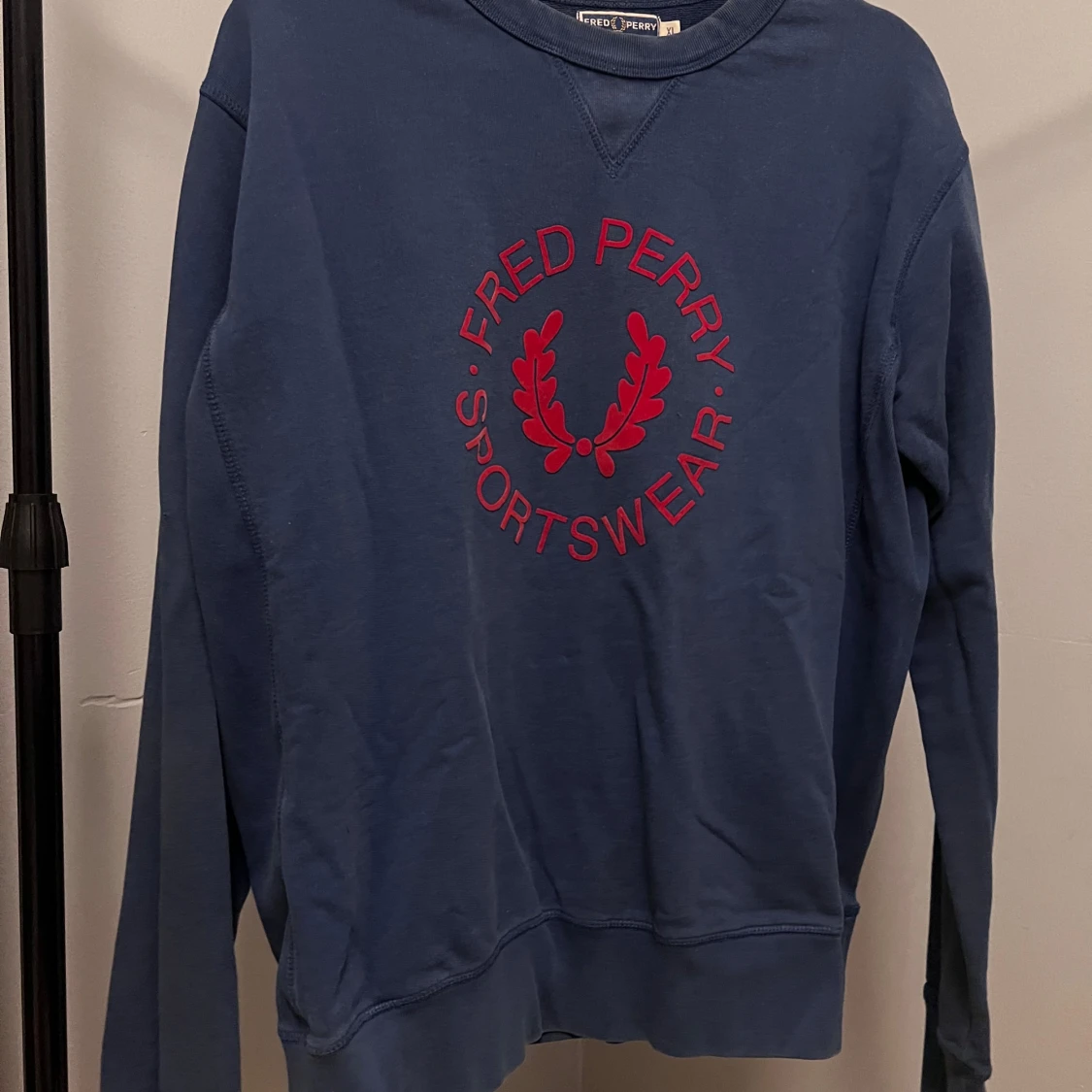 Blå Fred Perry sweatshirt XL