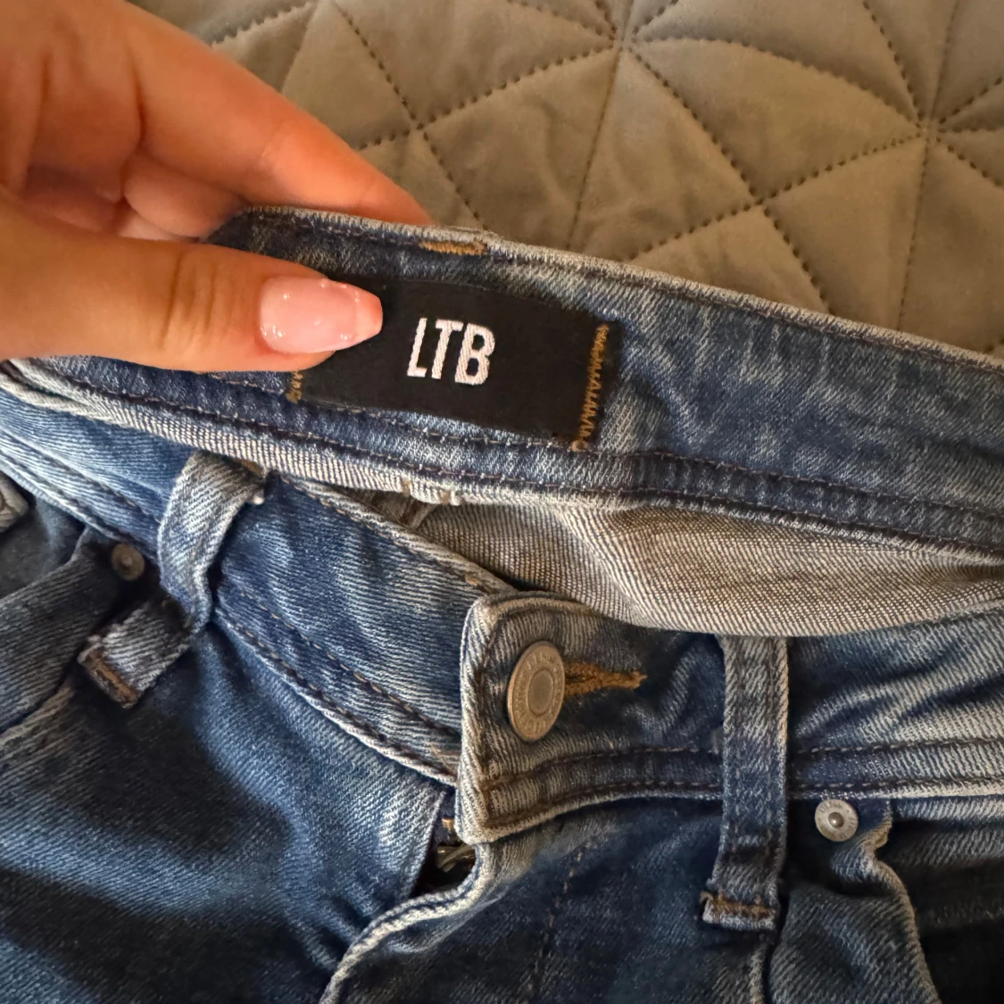 Blå bootcut jeans från LTB W27 L30 - 2