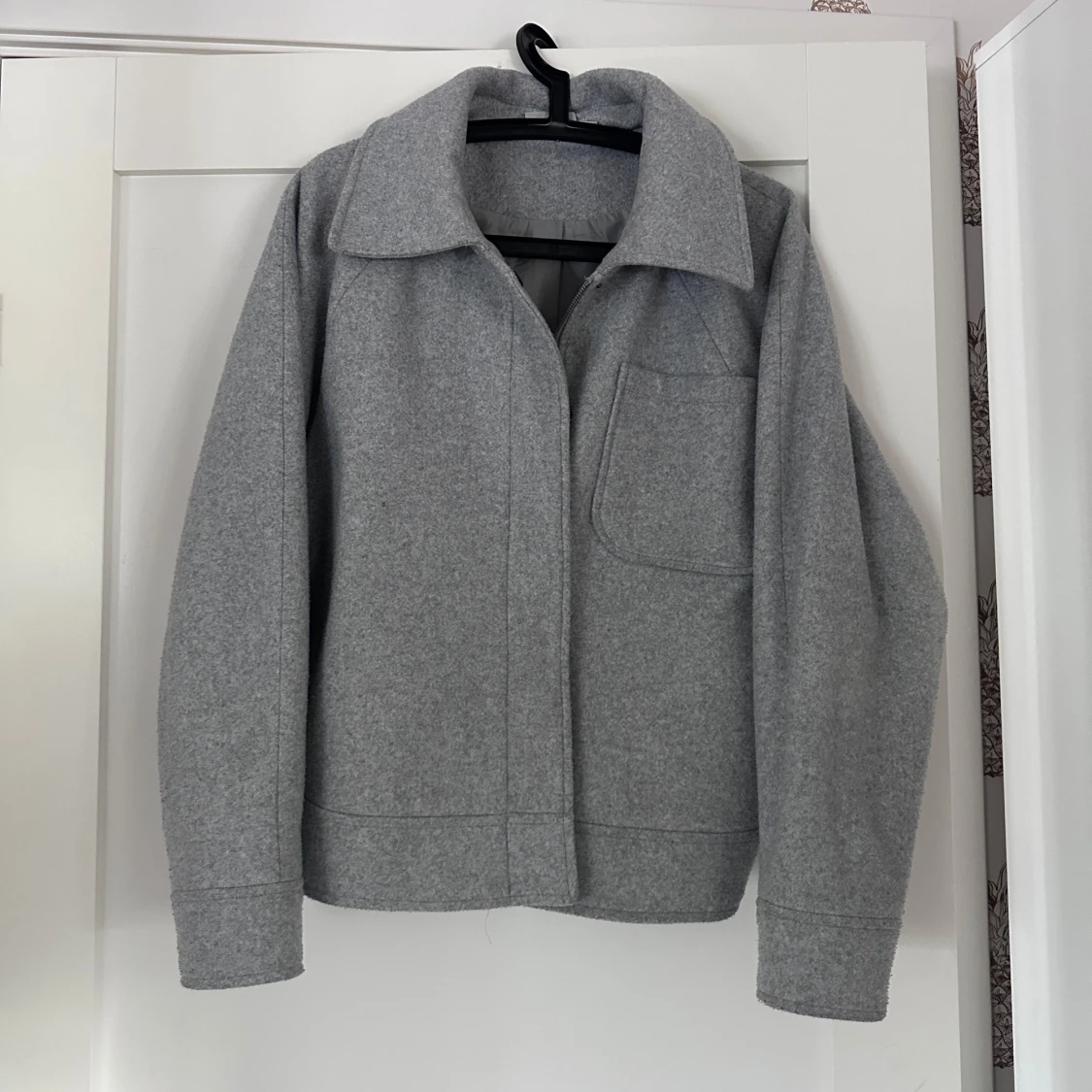 Grå tunn jacka - 1