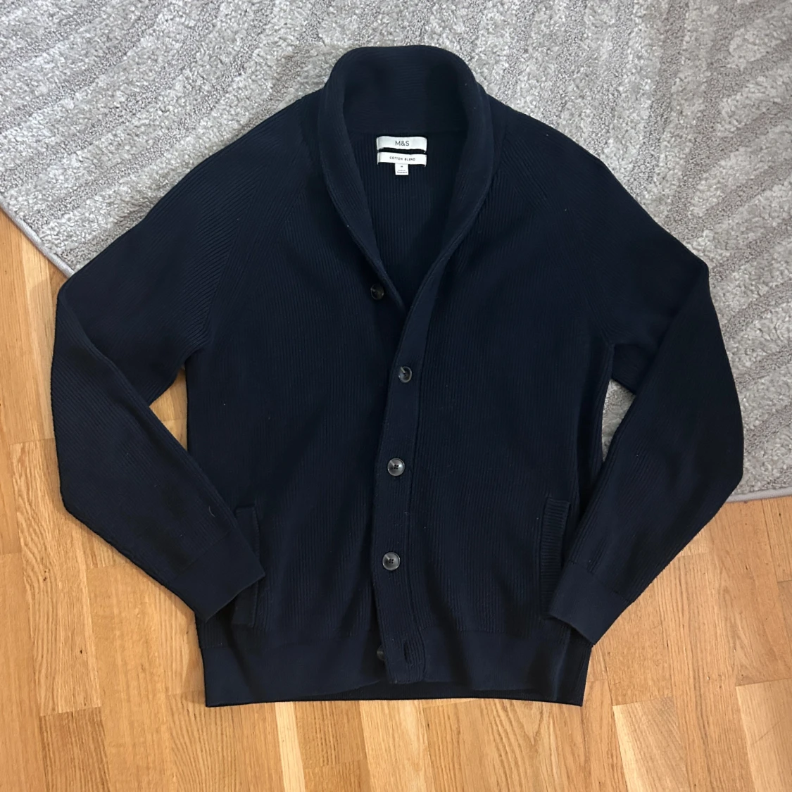 Mörkblå kofta från M&S