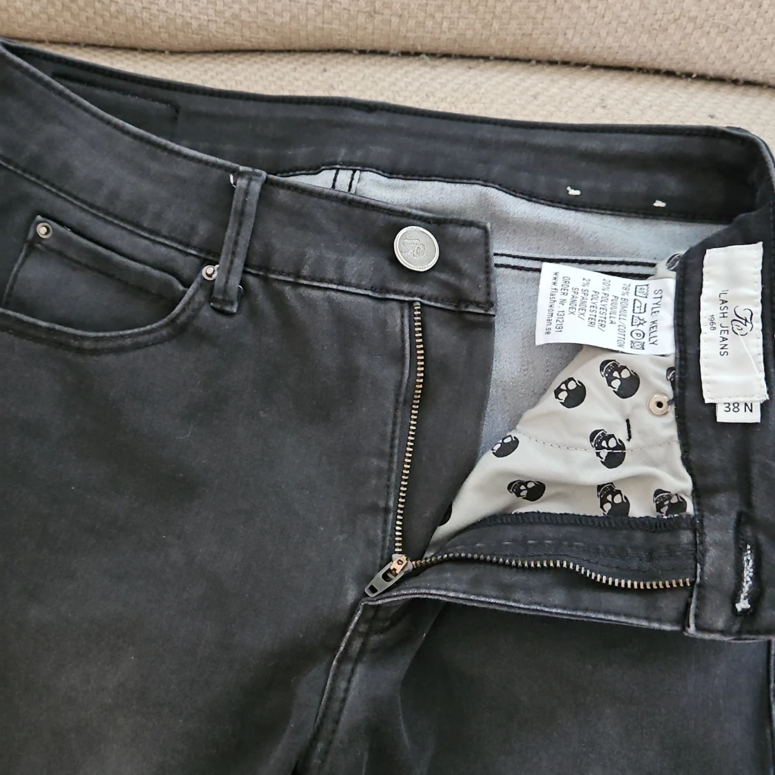 Svarta jeansbyxor från Flash - 1