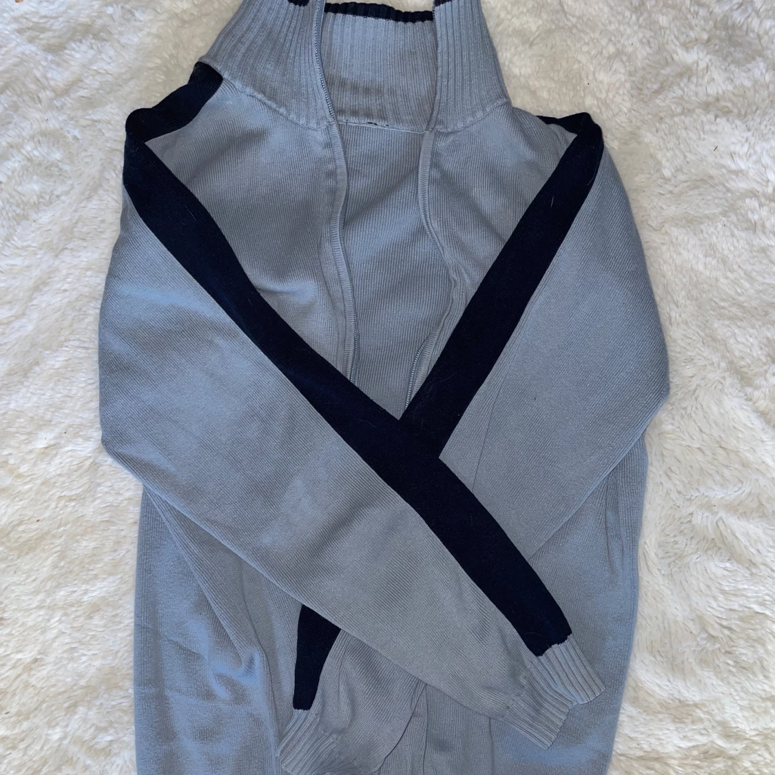 Ljusblå zipup med krage - 2