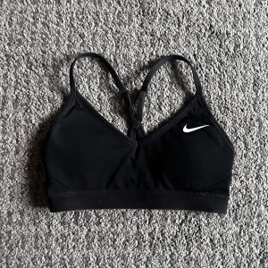 Nike sport bh - Fint skick, lappen är bortklippt! Hör av er vid funderingar💞