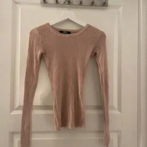 Ljus rosa tröja - Jätte fin ljus rosa tröja.