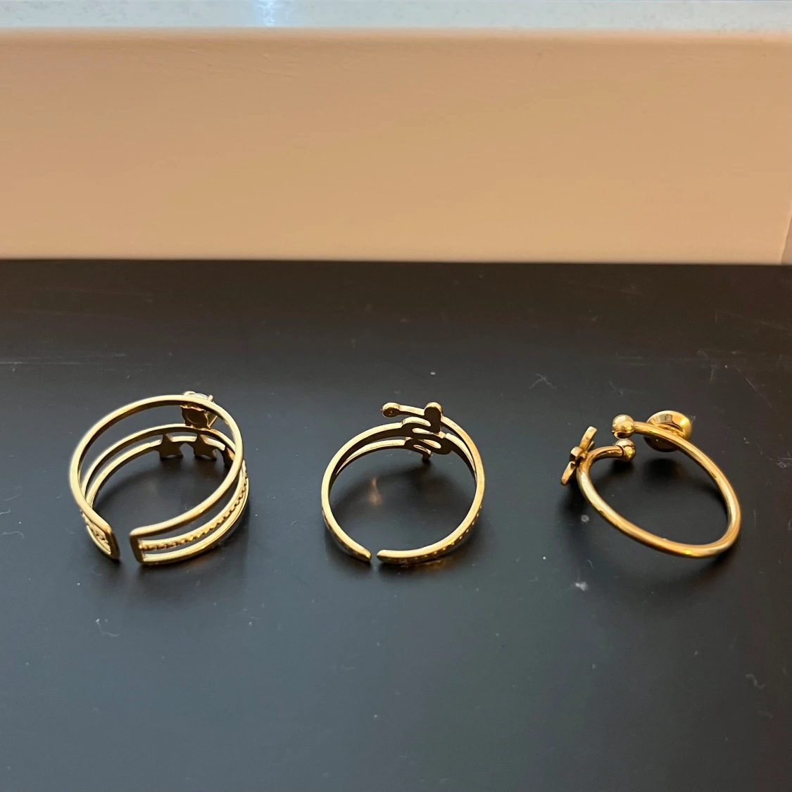 3 st guldiga ringar Copenhagen Luxe - 1