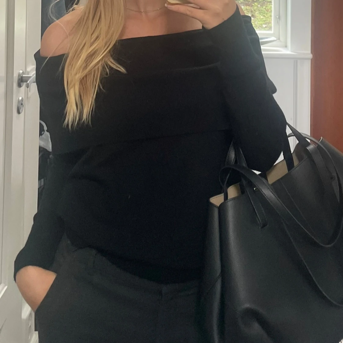 Off shoulder tröja - 1