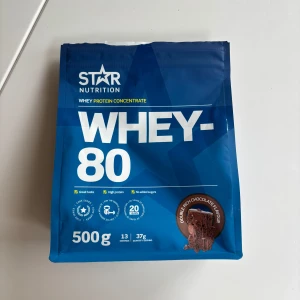 whey 80 proteinpulver - whey 80 double rich chocolate 257g öppnad. #gym #gymkläder #gymgirl #gymwear #dfyne #gymshark #gymleggings #gymshorts #protein #proteinshake #proteinshaker #proteinpowder 