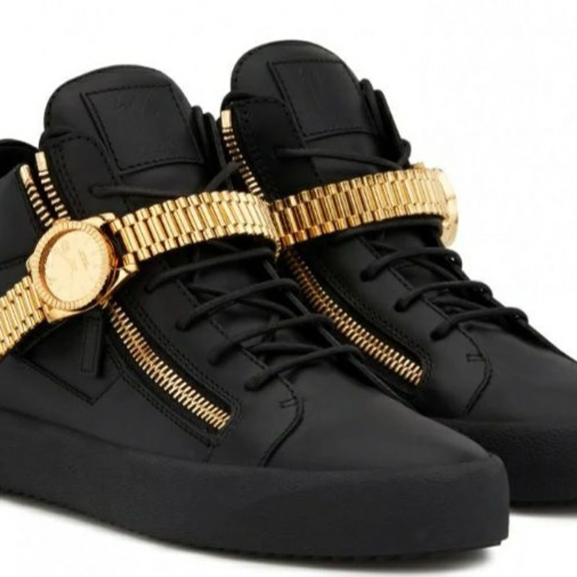 Giuseppe Zanotti skor 42 - 2