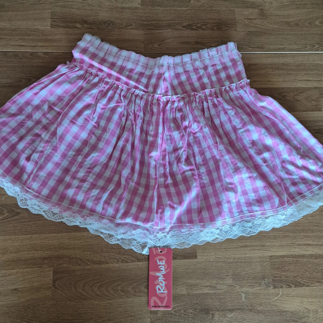 Rutig rosa kjol från Romwe